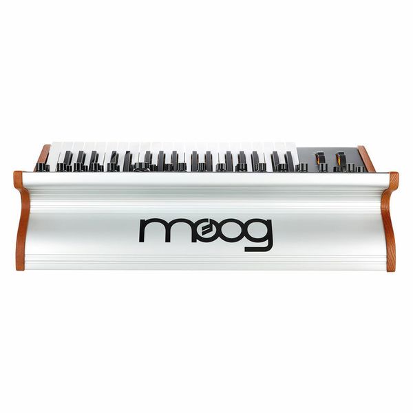 Moog Subsequent 37