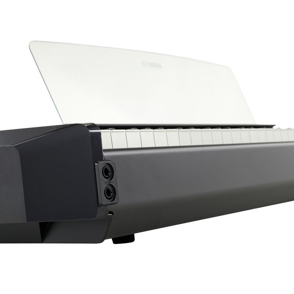 Yamaha P-525 B