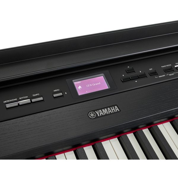 Yamaha P-525 B